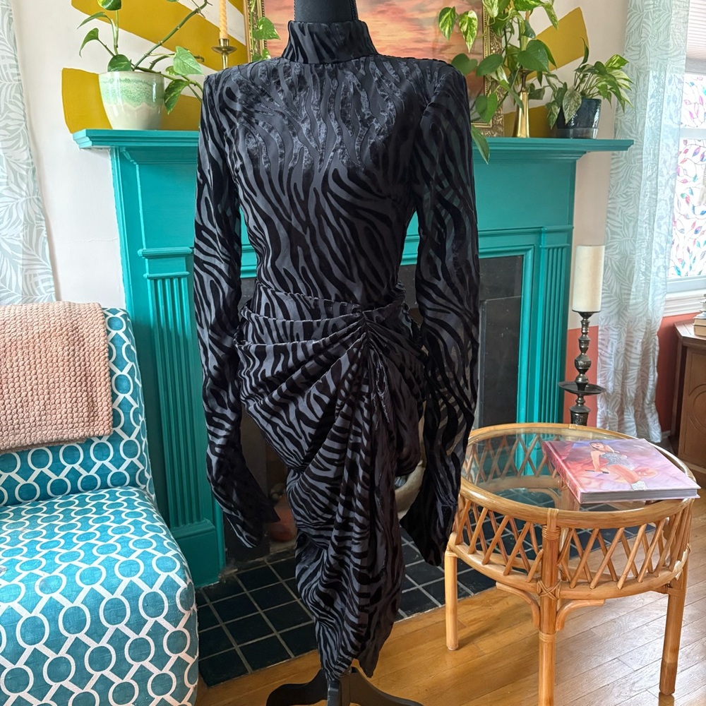Elegant Black Zebra Print Dress